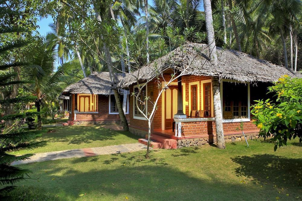 Abad Harmonia Ayurvedic Beach Resort Kovalam Dış mekan fotoğraf