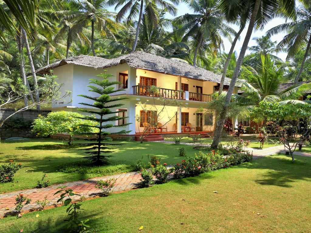 Abad Harmonia Ayurvedic Beach Resort Kovalam Dış mekan fotoğraf