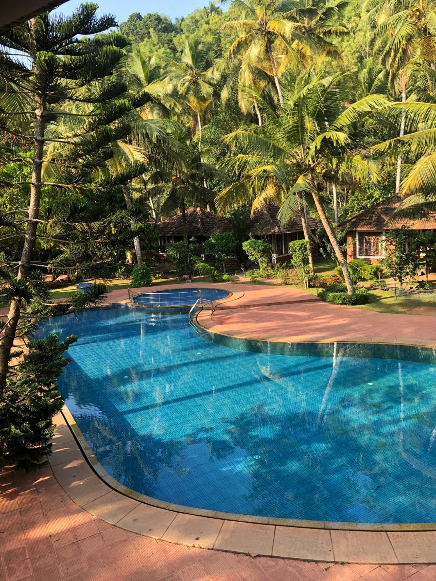 Abad Harmonia Ayurvedic Beach Resort Kovalam Dış mekan fotoğraf