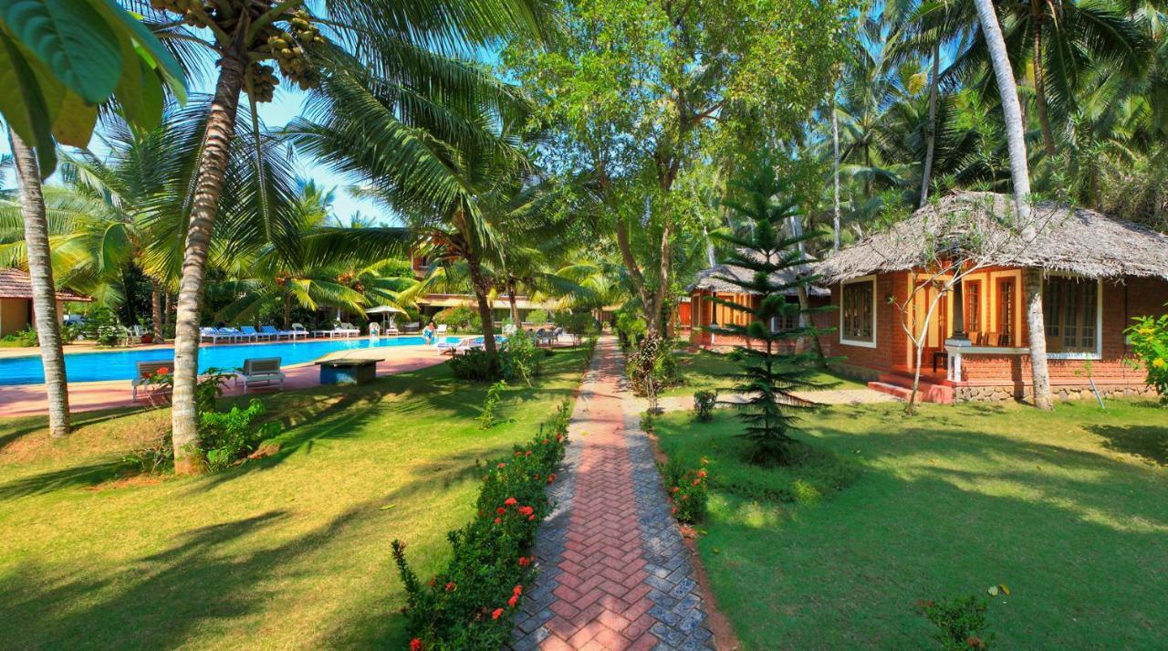 Abad Harmonia Ayurvedic Beach Resort Kovalam Dış mekan fotoğraf